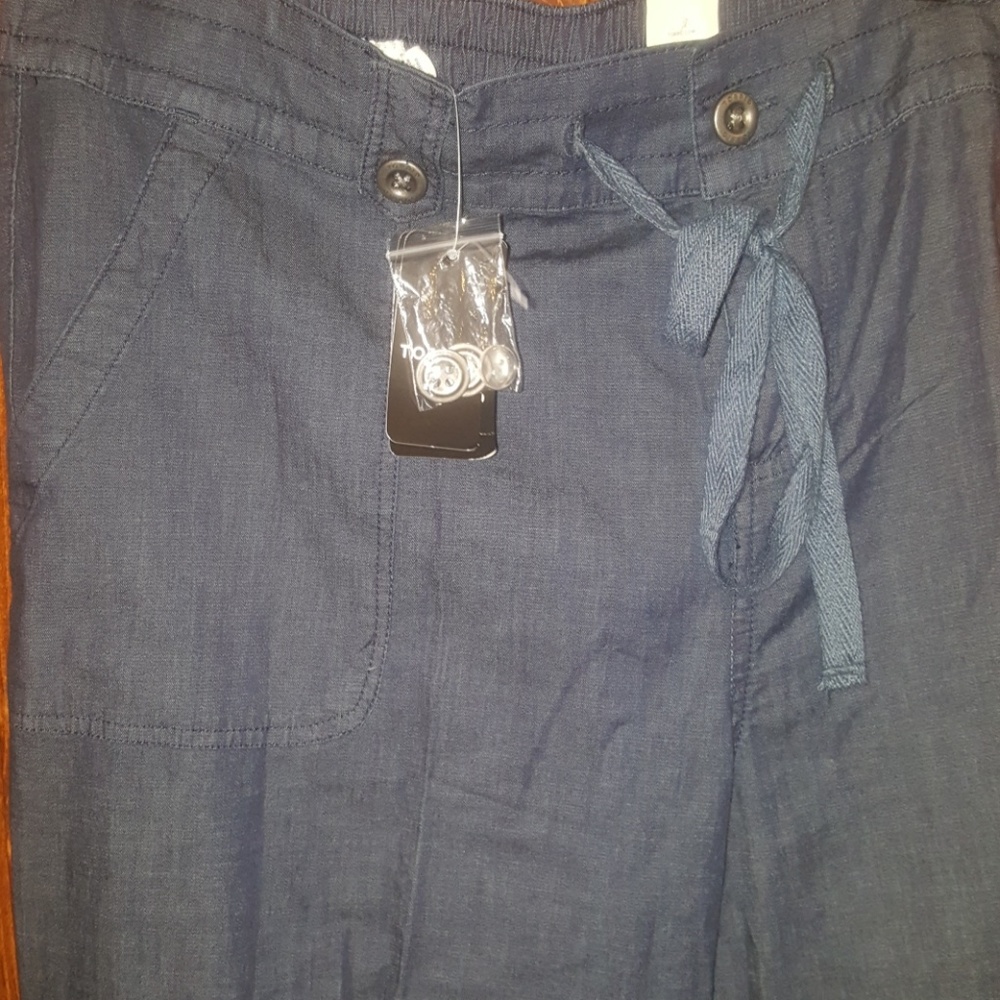 Pants - Picture 3 of 4